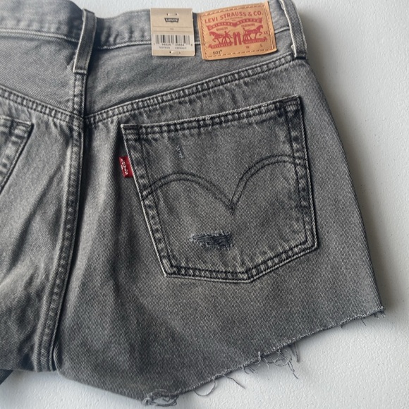 Levi’s distressed high rise 501 jean cotton denim short cutoff size 30 - Picture 8 of 17